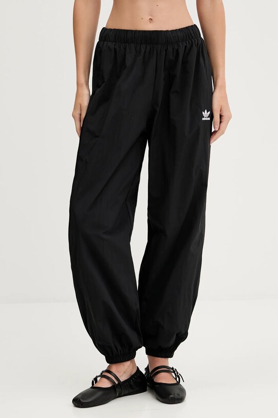 Tepláky adidas Originals Essentials nášivka černá JY5044
