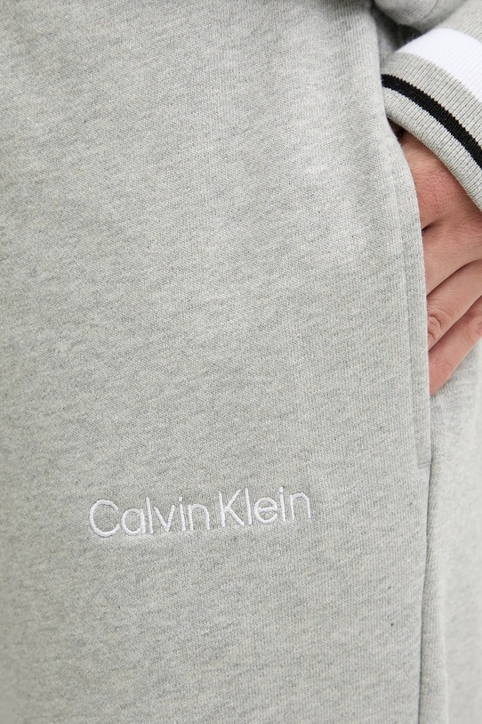 Tepláky Calvin Klein Performance sivá LVGWF5P627