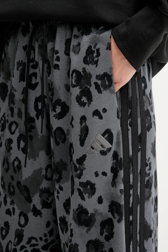 Спортивные штаны adidas Essentials серый JM1839