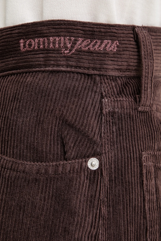 Tommy Jeans spodnie sztruksowe DW0DW21700 brązowy