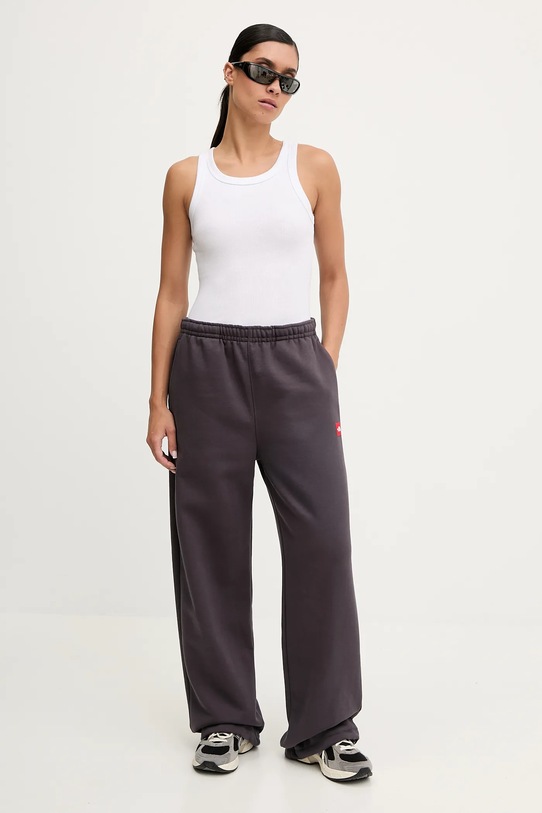 The North Face pantaloni de trening Redbox NF0A8EG20SA1 gri AW25