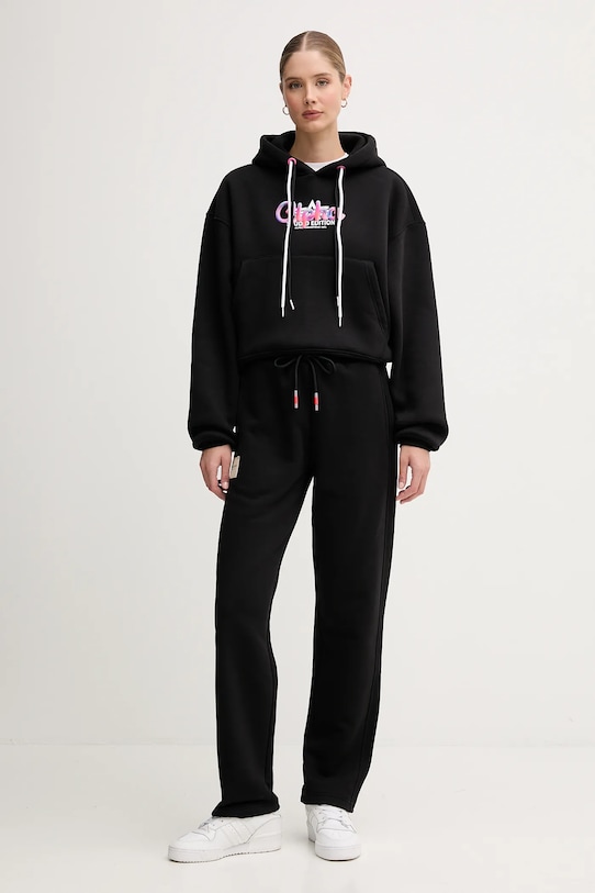 Alpha Industries spodnie dresowe 156053.03 czarny AW25