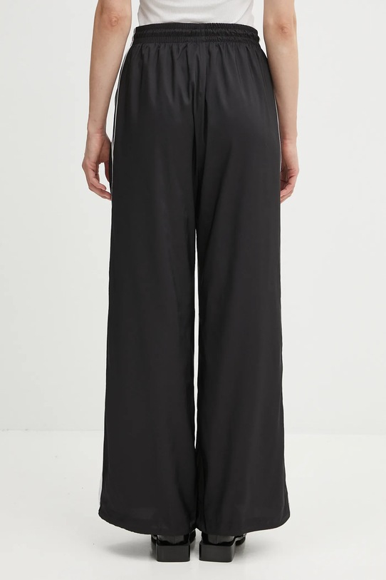 Odzież adidas Originals spodnie dresowe Trackpant KE9790 czarny