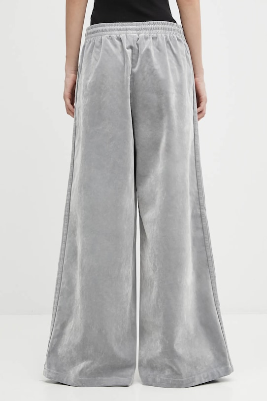 Odzież adidas Originals spodnie Fb Os Tp JW7331 szary