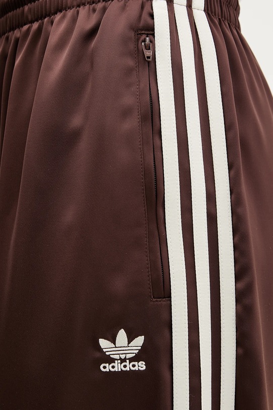 adidas Originals spodnie dresowe Satin Tp Wl brązowy KD2541