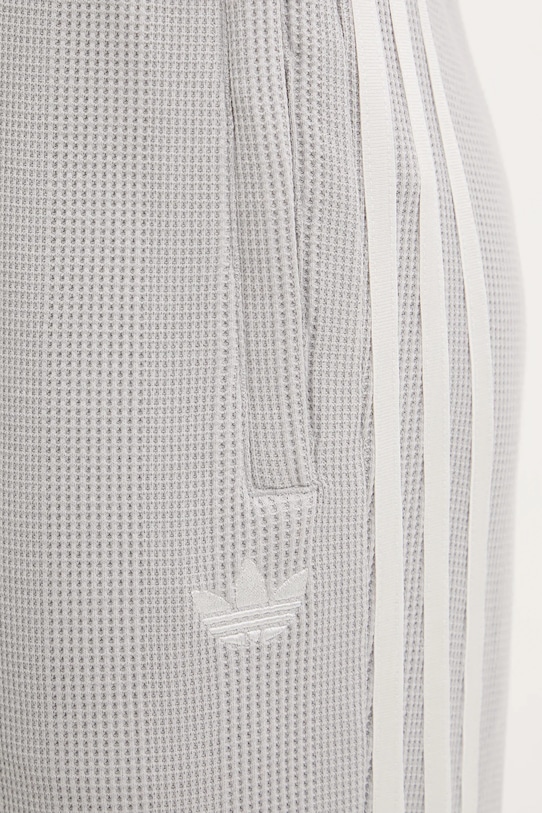 adidas Originals spodnie dresowe Waffle szary KR7655