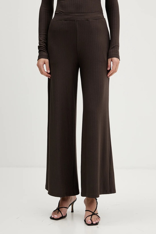 La Mania spodnie dresowe MERCE z elastanem brązowy MERCE