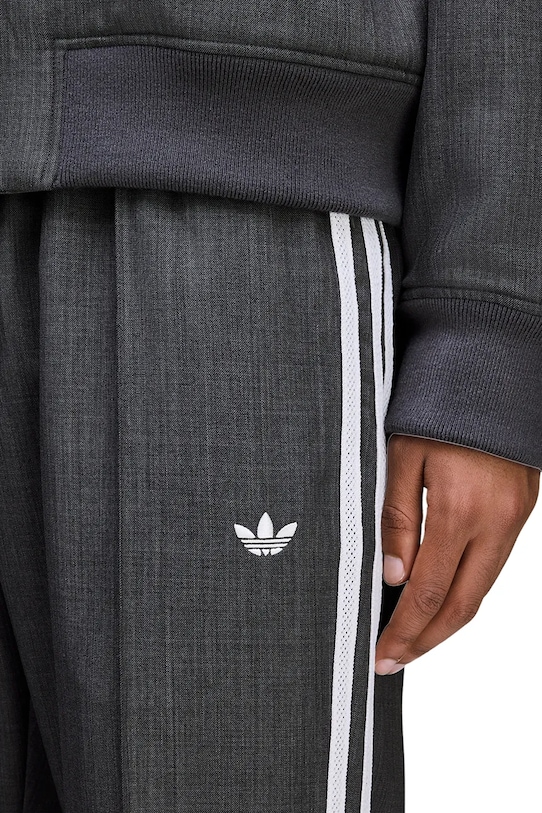 Kalhoty s příměsí vlny adidas Originals x Wales Bonner Wool Pant KB2318 šedá