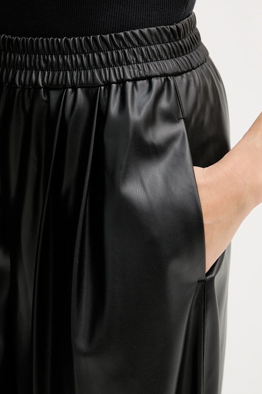 United Colors of Benetton spodnie czarny 4M3CDF0A8