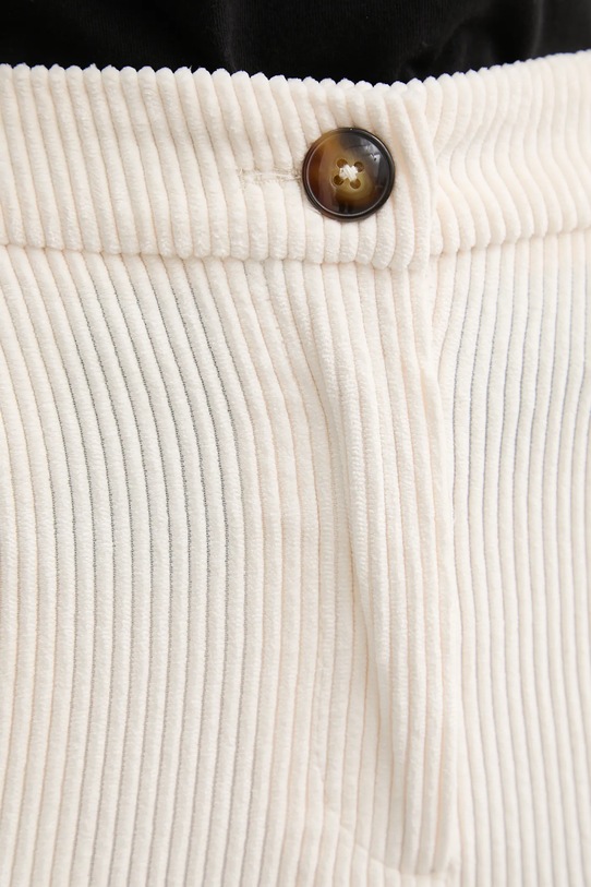 United Colors of Benetton spodnie sztruksowe beżowy 4Q5GDF0AI