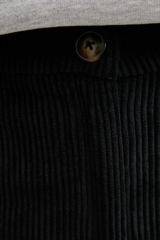 United Colors of Benetton spodnie sztruksowe czarny 4Q5GDF0AI