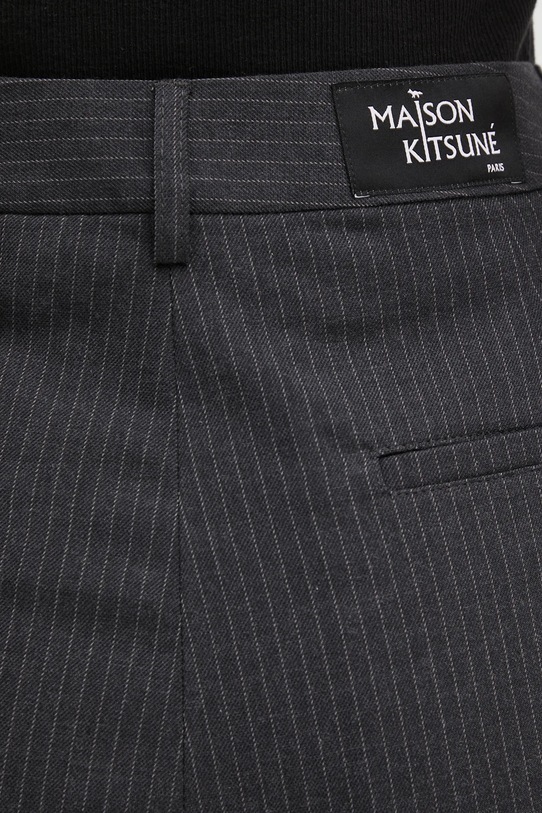Панталон с вълна Maison Kitsuné Double Pleated сив PW01126WT3022