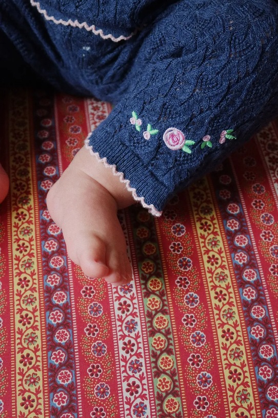Konges Sløjd spodnie niemowlęce ROSIER PANTS KS103972.9BYA granatowy