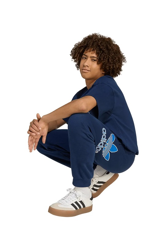 Dětské bavlněné tepláky adidas Originals JV8577