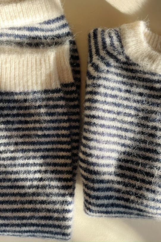 Konges Sløjd spodnie z dodatkiem alpaki dziecięce BERLE KNIT PANTS KS103717.9BYA granatowy