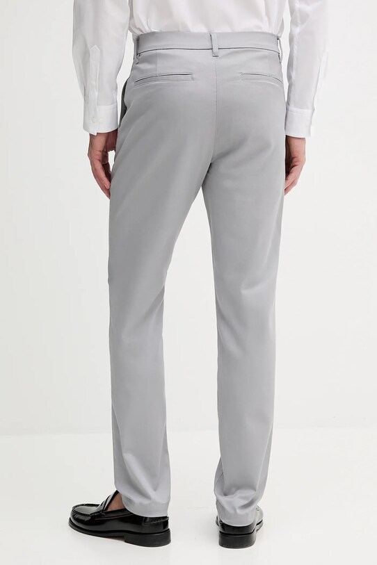 Odzież Calvin Klein spodnie LV040EM633 szary