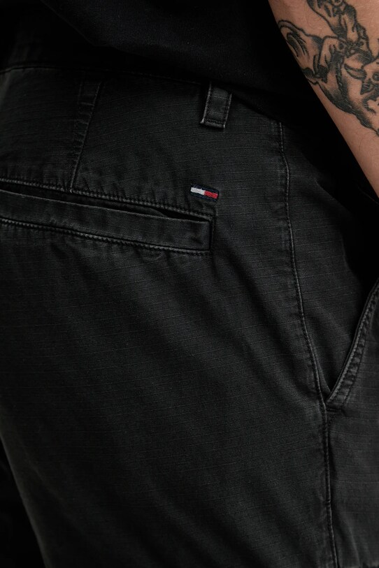 Tommy Jeans spodnie bawełniane czarny DM0DM21791
