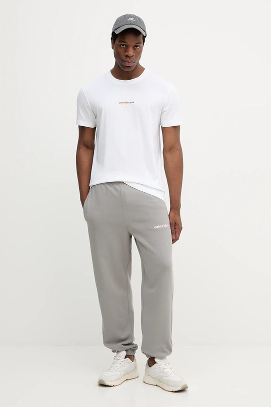 Спортен панталон Calvin Klein Jeans LV04RC294G сив AW25