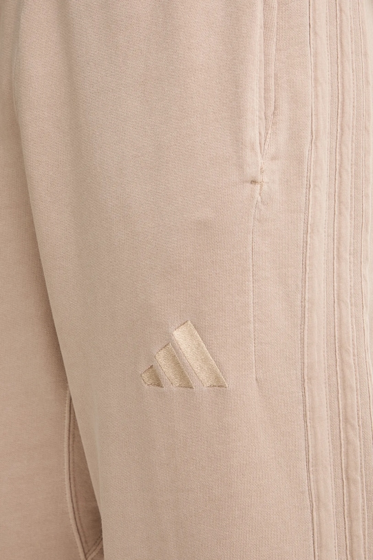 Βαμβακερό παντελόνι adidas All SZN μπεζ JN0619