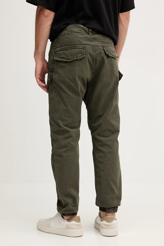 Oblačila Bombažne hlače Alpha Industries 258204.136 zelena