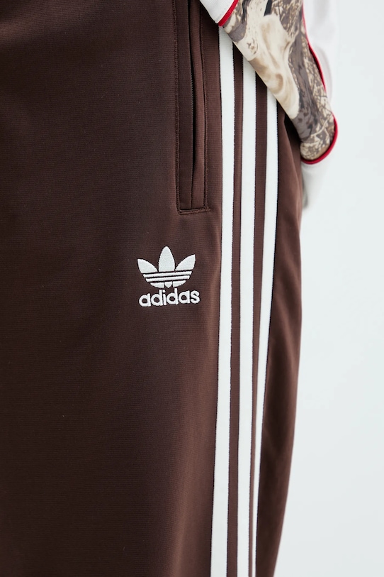 adidas Originals pantaloni de trening Firebird Tp maro KA0482