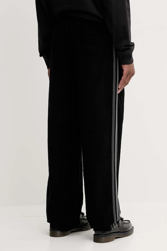 Ruházat adidas Originals kordbársony nadrág Cord Pant JX3107 fekete