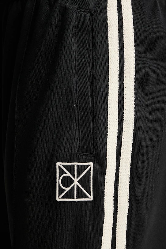 Παντελόνι φόρμας Calvin Klein μαύρο LV04LD221G