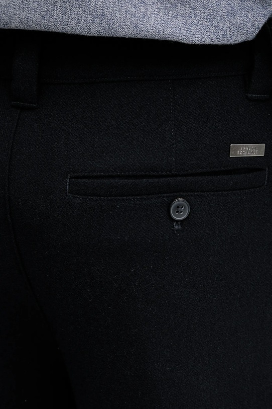 Armani Exchange spodnie z dodatkiem wełny granatowy XM000941.AF16644