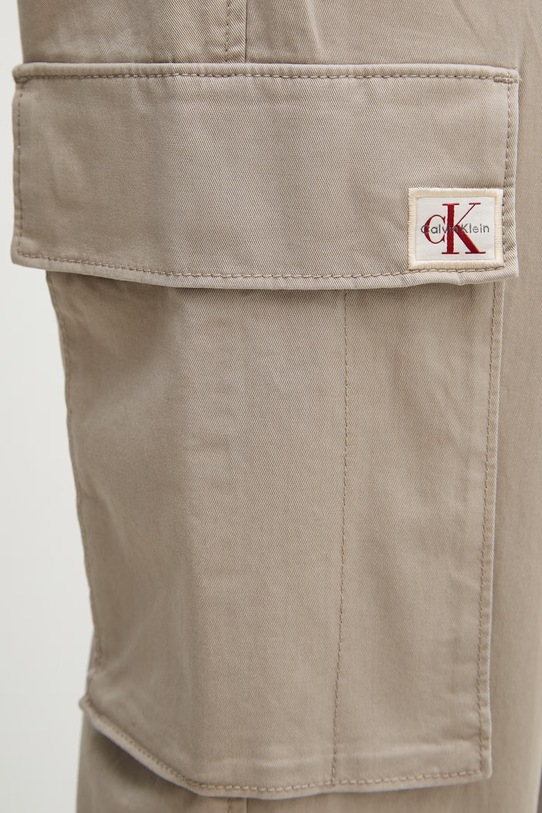 Calvin Klein Jeans hlače cargo za muškarce od pamuka s elastanom bež LV04RD608G
