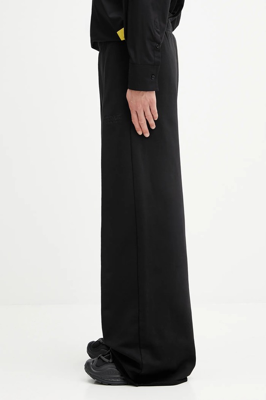 MM6 Maison Margiela spodnie dresowe bawełniane x MM6 Wardro SH0KA0057.M25025.900 czarny AW25