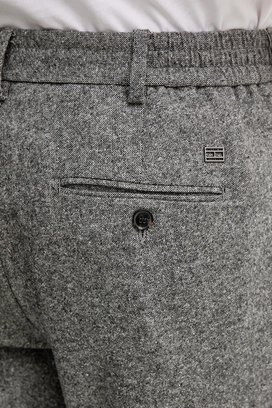 Tommy Hilfiger spodnie z dodatkiem wełny szary MW0MW41340