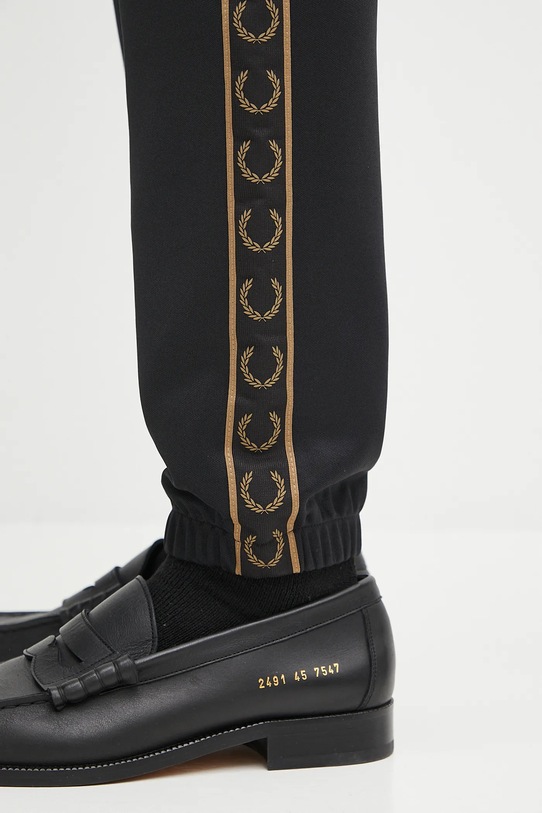 Спортивные штаны Fred Perry чёрный T5507