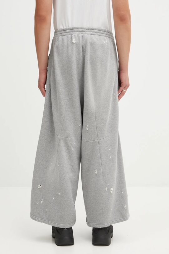 Odzież Needles spodnie dresowe bawełniane Deconstructed RW337 szary