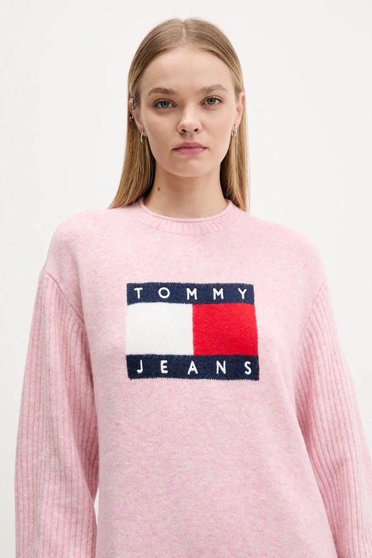 Φόρεμα από μείγμα μαλλιού Tommy Jeans ροζ DW0DW21462
