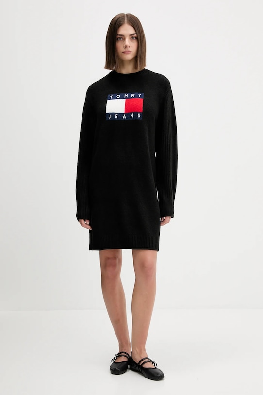 Tommy Jeans rochie din amestec de lână DW0DW21462 negru AW25