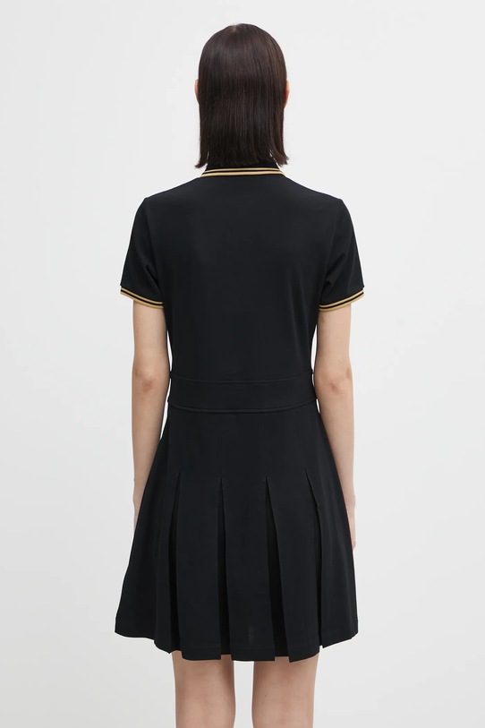 Odzież Fred Perry sukienka bawełniana D1177 czarny