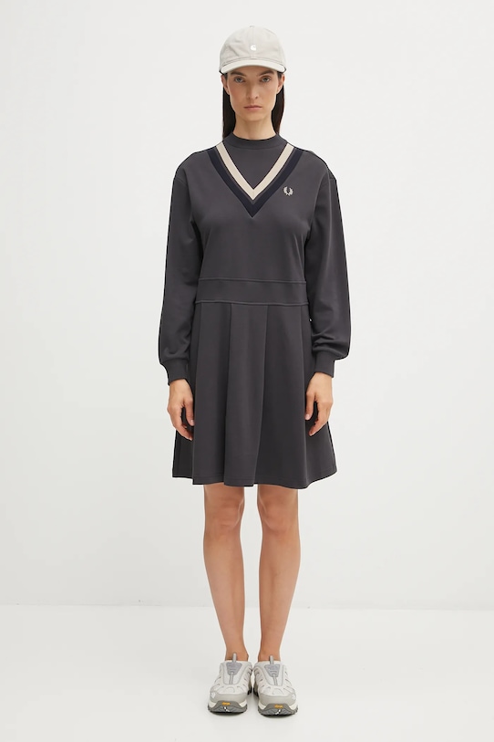 Fred Perry sukienka bawełniana D1178 szary