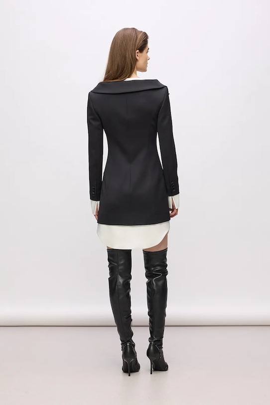 Karl Lagerfeld sukienka A4W13053 czarny AW25