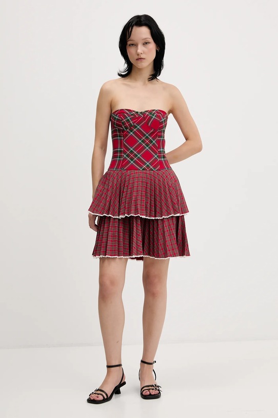 Tommy Jeans sukienka DW0DW22487 czerwony AW25