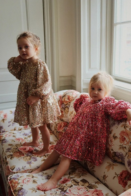 Konges Sløjd sukienka dziecięca LILA SEQUINS BOW DRESS KS103858.9BYA