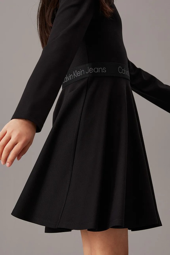 Дівчинка Дитяча сукня Calvin Klein Jeans IG0IG02666.104.116.9BYA чорний