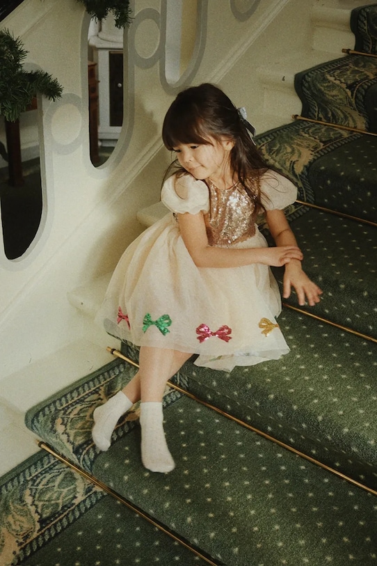 Konges Sløjd sukienka dziecięca MEI DRESS rozkloszowany beżowy KS104370.9BYA