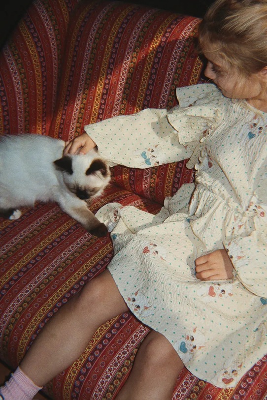 Konges Sløjd sukienka dziecięca ELIN BOW DRESS GOTS KS105176.9BYA