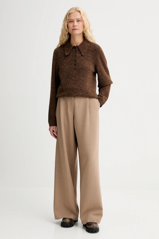 Gestuz sweter wełniany 10910589 brązowy AW25