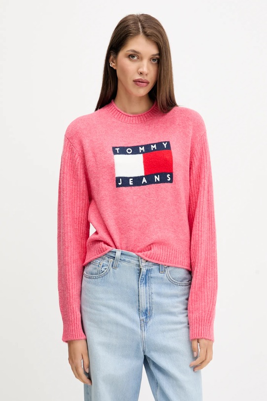 Tommy Jeans sweter z dodatkiem wełny okrągły różowy DW0DW21782