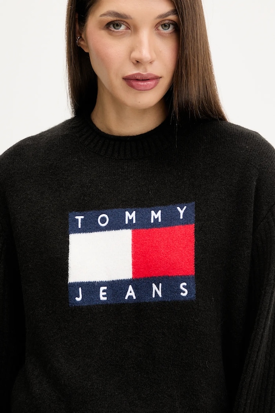 Πουλόβερ με προσθήκη μαλλιού Tommy Jeans μαύρο DW0DW21782
