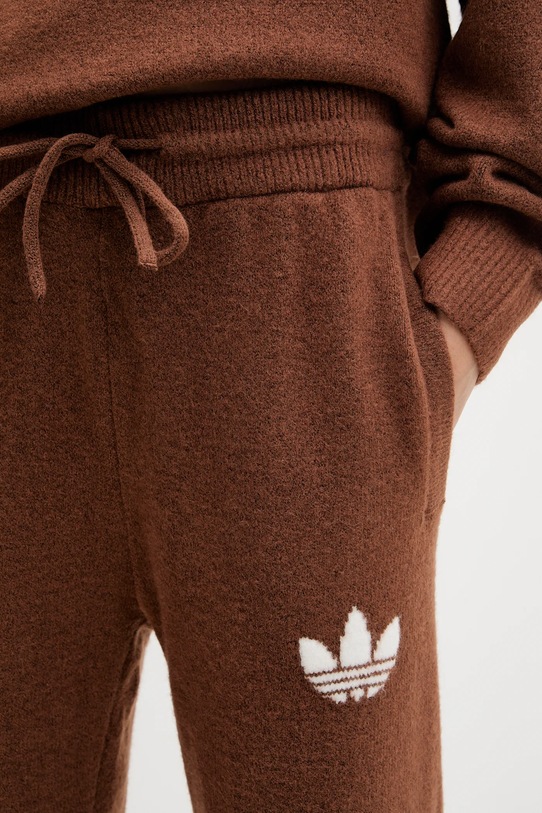 adidas Originals spodnie dresowe z domieszką wełny Knitted Pants brązowy KF2535