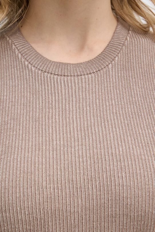 Sisley sweter z domieszką jedwabiu 12D6MH00L brązowy