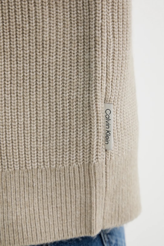 Calvin Klein sweter z domieszką wełny LV044D365G beżowy