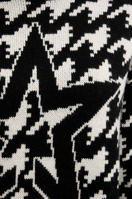 Perfect Moment sweter wełniany Chunky W3001263 czarny